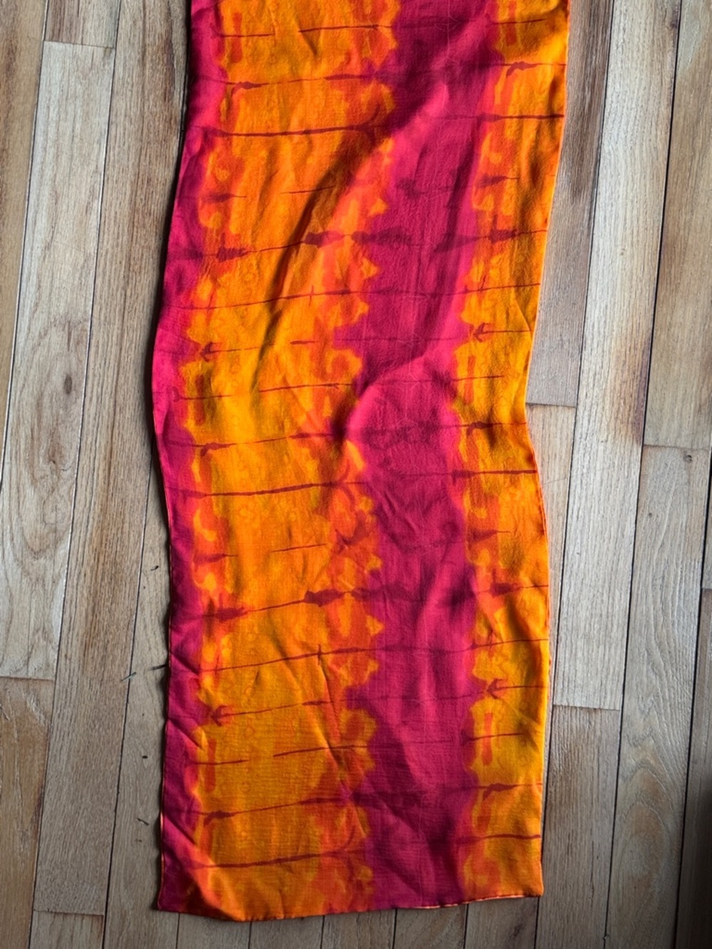 Larioseta Italian Silk Scarf Sacral Root Chakra - Picture 7 of 9